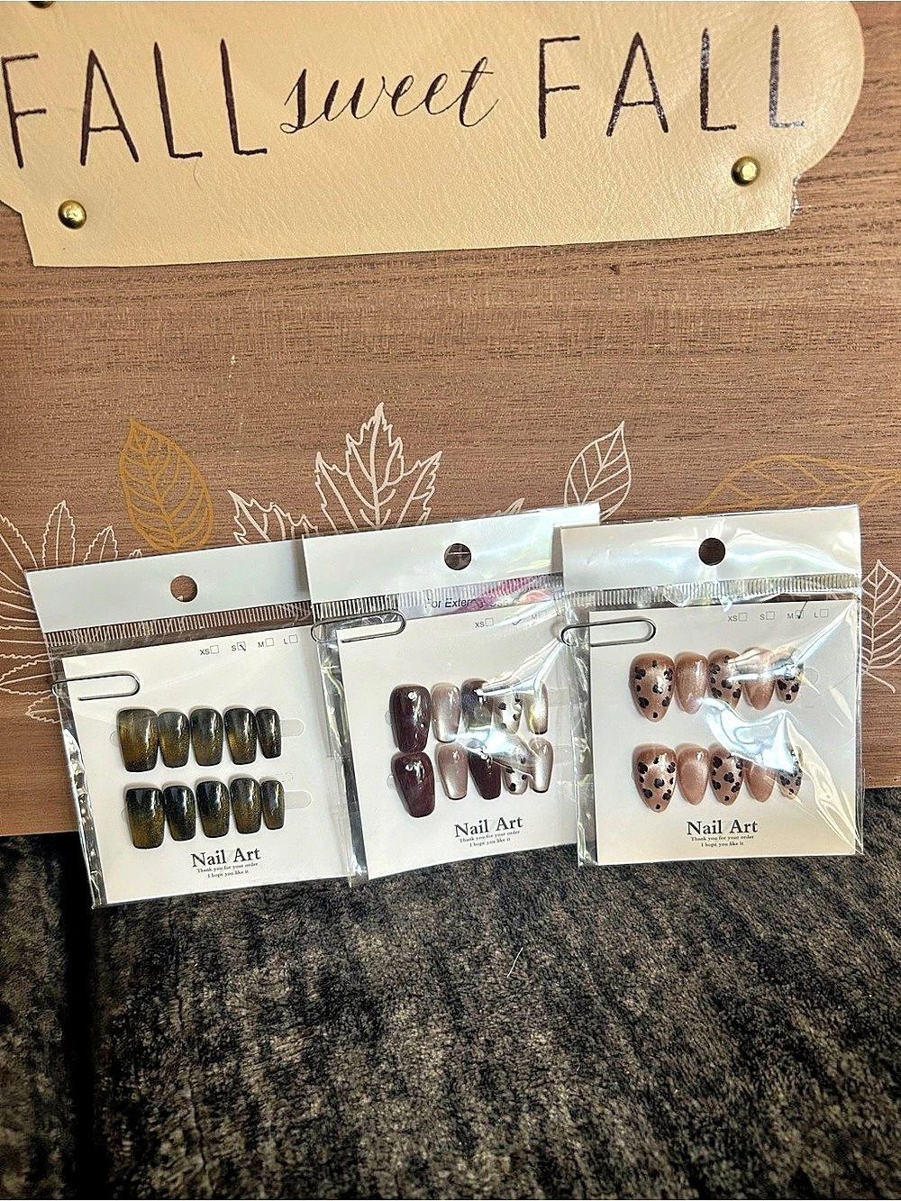 Press-On Nail Set Brown & Black and sparkly NWT